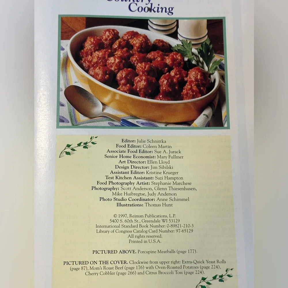 Taste of Home Low-Fat‎ Country Cooking Cookbook 1997